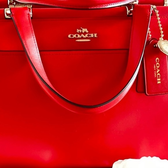 Coach Edition Limited Selena Gomez - Picture 5 of 16